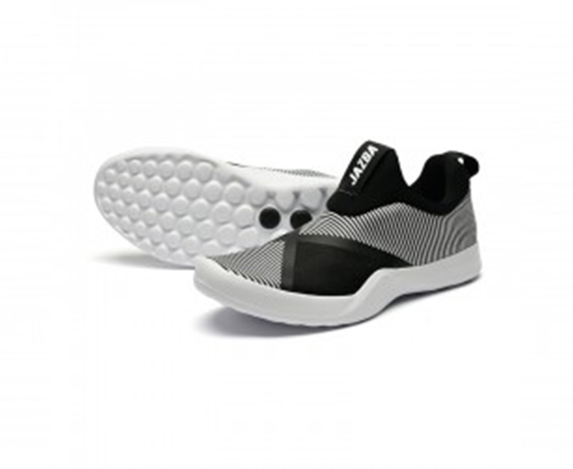 Men Fashionable Sneakers