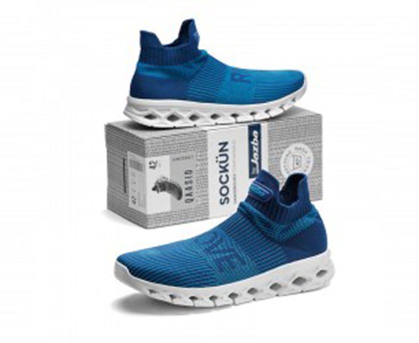 Men Fashionable Sneakers