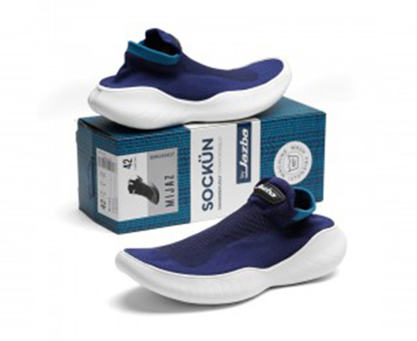 Men Fashionable Sneakers-Blue