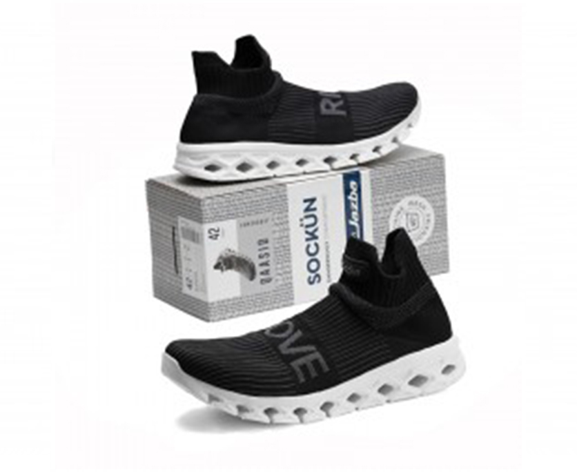 Men Fashionable Sneakers Black